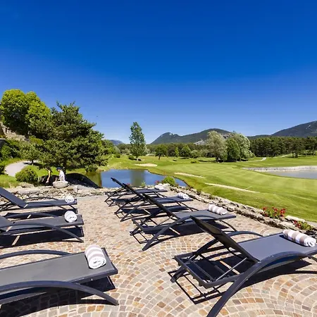 Château Et Golf De Taulane Hotel