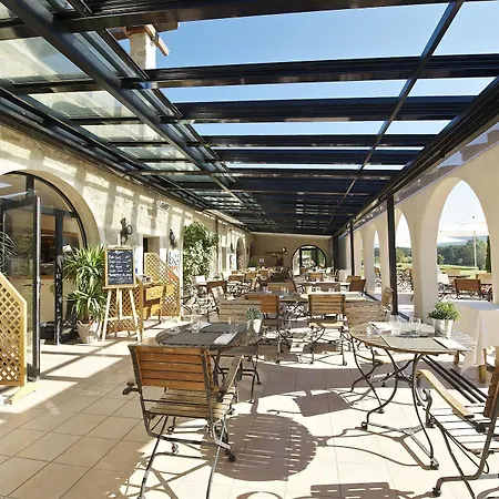 Hotel Château Et Golf De Taulane 4*