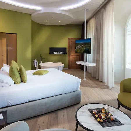 Hotel Château Et Golf De Taulane La Martre
